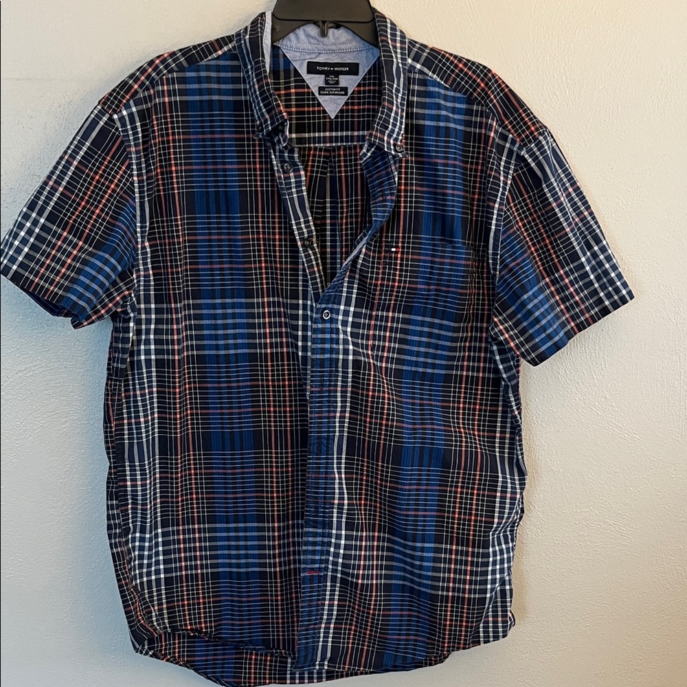 Tommy Hilfiger Navy, Blue & Red Plaid Short-Sleeve Button-Down Shirt